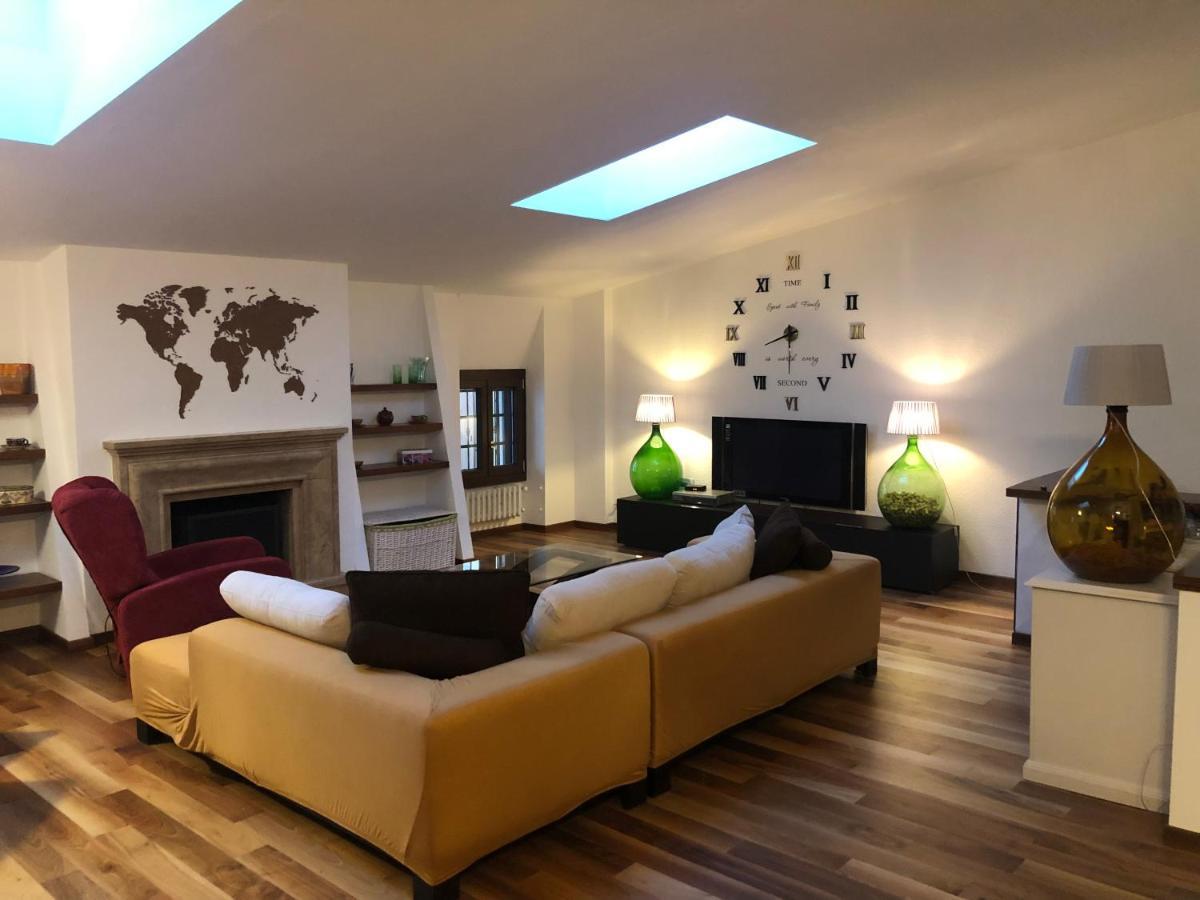 דירות לאזיסה Frane House מראה חיצוני תמונה